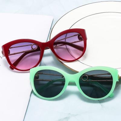 China Luxury Oval Sunglasses Shades Famous Brands Designer Sun Glass Woman Hot Selling New Fashion Sunglasses Retro for sale