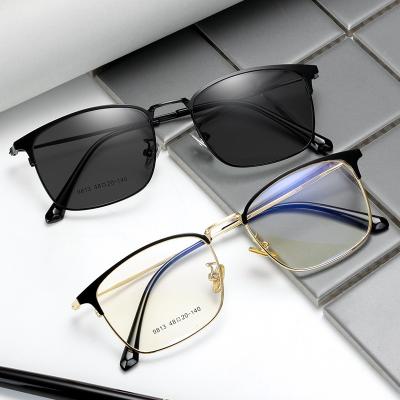 China Optical/Decoration/Shading/Reading Square Wholesale High Quality Glasses Frames Photochromic Blue Light Blocking Stainless Optical Frame for sale