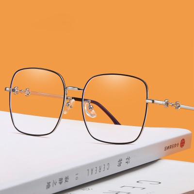 China Blue Light Blocking Eyeglasses New Metal Oversized Optical Frame Reading Glasses Wholesale Square Women Eyeglasses for sale