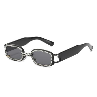 China 10 Years Experience 2021 New Street Style Diamond Glasses Retro Square Men's Sunglasses Black Rhinestone UV400 for sale