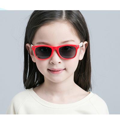 China Hot Selling Eyewear Brand Designer Sun Glasses Retro Silicone Kids Polarized Sunglasses for sale