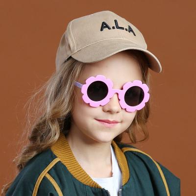 China Eyewear Trade Unique Design High Quality Silicone Polarized Kids Flower Shades Sunglasses for sale