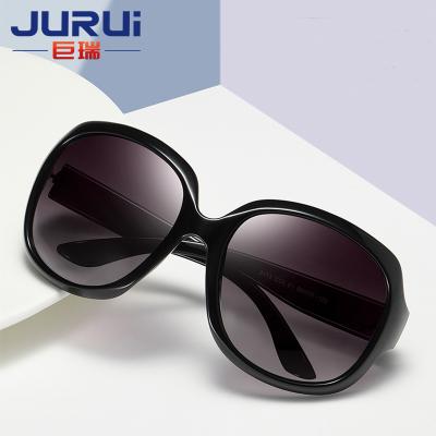 China Fashion Sunglasses Spot Non Slip Anti Ultraviolet Clip Sunshade Anti Mirror Large Frame Polarized Sunglasses for sale