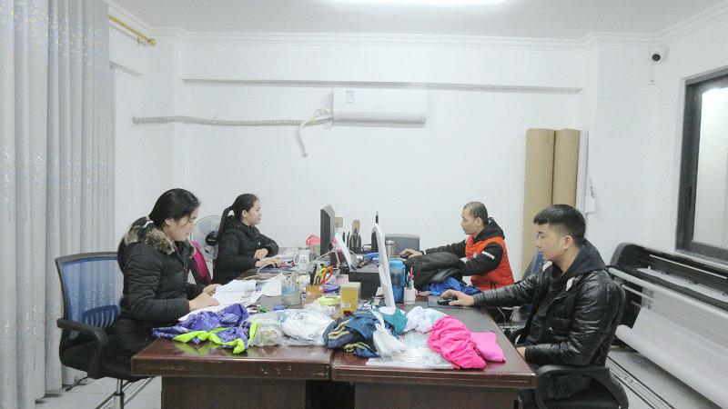 Verified China supplier - Guiping City Duoguan Clothing Factory