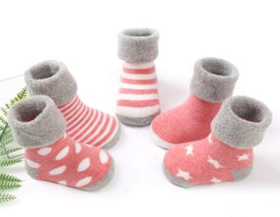 China Wholesale Single Sporty Newborn Striped Baby Color Cotton Socks for sale