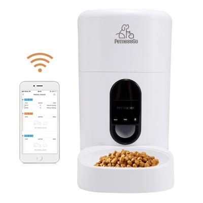 China Automatic Treat Vending Machine Dog Food APP 6L Smart Control Pet Feeder for sale