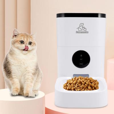 China Auto Feeder Automatic Cat Food Dispenser with WIFI Pet Bowl Designed for Small Dog Vending Machine for sale