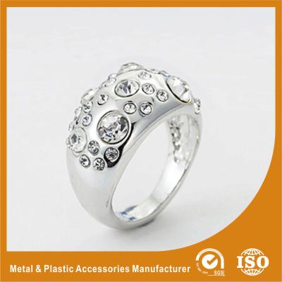 China Custom Silver Diamond Fashion Rings Rose Gold Rings For Women for sale