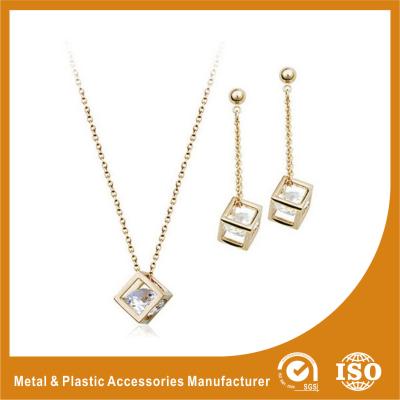 China Personalised Fashion Diamond Zinc Alloy Jewelry Sets For Women for sale