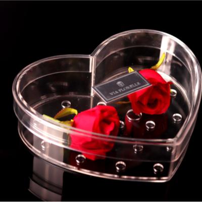 China Unique Unique Factory Price Customized Acrylic Heart Flower Box for sale