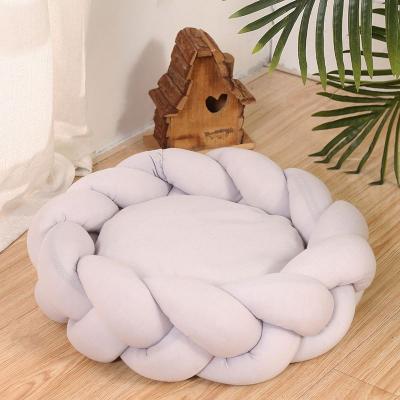 China Various Colors Hot Selling Breathable Hand - Nest Covering Knitted Woven Bed Twist Pet Handmade Cotton Tube Braided Dog Bed for sale