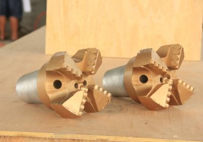 China PDC Drag Bit PDC Drill Bit 3 Wing 4 Wing 5 Wing Drag Bit For Water Well Drilling for sale