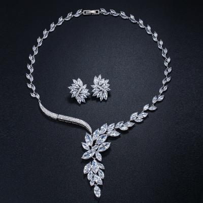 Китай CZ Crystal Pendant Necklace for Women Fashion Wedding Statement Jewelry Accessories Wedding Jewelry Sets For Brides продается