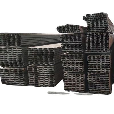 China Industrial Easy to install, high-quality and cost-effective, C-shaped steel purlin products are used in steel structure houses for sale