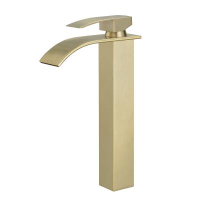 China Hot Selling Tall Swept Bathroom Basin Faucet Waterfall Single Spout Basin Mixer Tap Gold Handle Taps Thermostatic Deck Mount Basin Faucet for sale