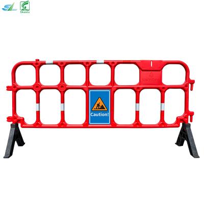 China Traffic Safety Board Barrier Design New 2 Meter Crowd Control HDPE Plastic Barrier for sale