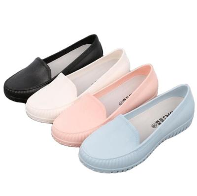 China Deodorization Women Non Slip Care Shoes Leather Trim Comfortable Slip On Flat Shoes Loafers For Restaurant Work for sale