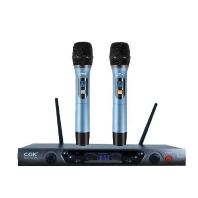 China Wireless microphone ktv karaoke system pro metal pro UHF audio universal dual channel handheld sound wireless karaoke machine for sale