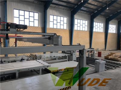 China Particle Board Hot Press Machine With Double Side Synchronous Laminating for sale