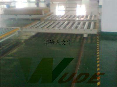 Chine Presse chaude de haute machine multicouche efficace de stratification appliquant le stratifié sur le contreplaqué à vendre