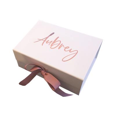 China Custom Customized Handmade Magnetic Closure Cardboard Paper Box Wedding Gift Packaging Box With Logo for sale