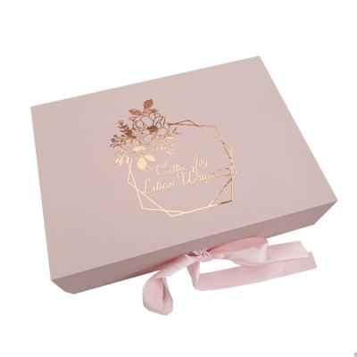 China Handmade Custom Logo Design Pink Paper Magnetic Closure Cardboard Packaging Box For Gift for sale