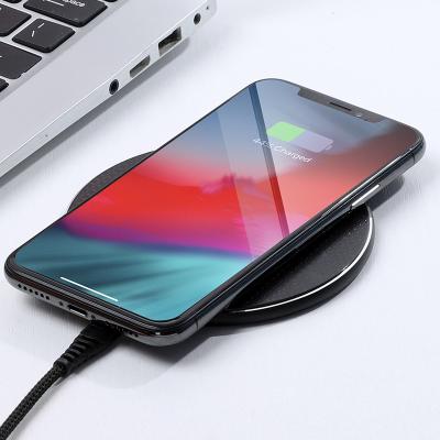 China Earphone 10W Qi Standard Wireless Charger For Mobile Phone for sale