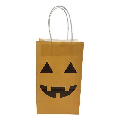 China Recyclable in stock portable packaging Custom Logo Printing paper bag kraft toted handbags for Halloween gift for sale