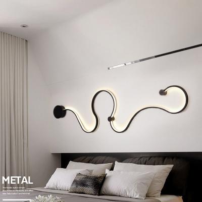 China Lighting Functions Amazon Hit Minimalist Nordic Acrylic Home Decors Indoor Snake Led Modern Wall Lamp for sale