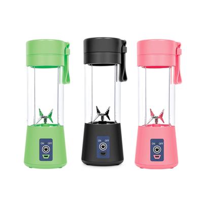 China Eco - Friendly Portable Plastic Refillable Fruit Juicer Extractor Cup Bottle Price for sale