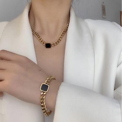 China New Design CLASSIC Black Jewelry Gold Plated Jewelry Sets Necklace Accessory Bracelet for sale