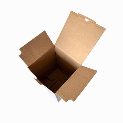 China Recycled Materials Factory Customizable Corrugated Board Large Shipping Boxes Shipping Box For Clothing for sale