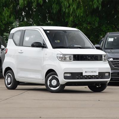 China Wuling home mini EV can be saved the cheapest electric vehicle new energy vehicles 9.2KWH for sale