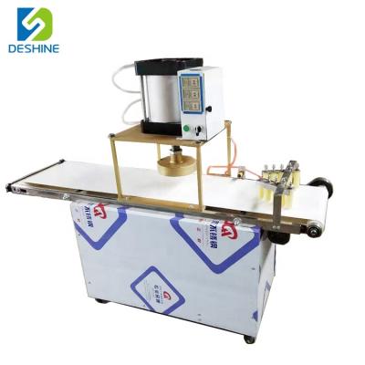 China Commercial Dough Food Processing Pizza Crust Making Machine Pizza Base Maker Pizza Bread Flat Machine for sale