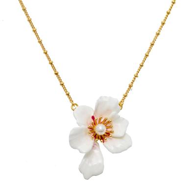 China Cute Top Selling Original Quality Guaranteed Jewelry Flower Shape White Cherry Blossom Necklace Custom Enamel for sale