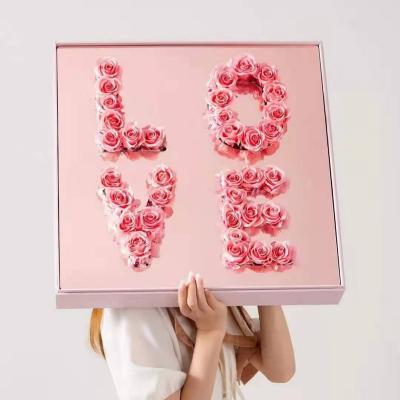 China 2022 New Arrival Lid LOVE Design Square Acrylic Mirror Flower Packaging Box Recyclable With Floral Foam for sale