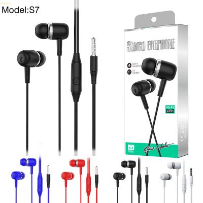 China 2022 Newest Good BASS Champion Matt Earphones Handsfree With In-ear Microphone For Mobile Laptop for sale