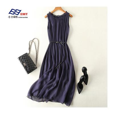 China Breathable Modern Styles Simple Design O-Collar Non-sleeve Silk Slip Dress for sale