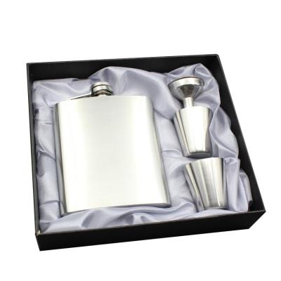 China Eco Friendly 7oz Stainless Steel Gift Hip Flask Set for sale