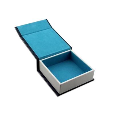 China Handmade Custom Logo Large Blue Magnetic Folding Packaging Gift Box For Packaging for sale