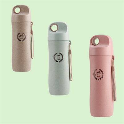 China OEM Sustainable Leak Prevention Wheat Straw Portable Biodegradable Water Bottle With Rope for sale