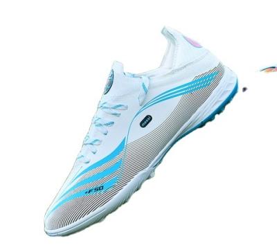 China Soccer Shoes High Top Mens Soccer Shoes Youth Wear Student Foot Boots Sports Soccer Training Shoes for sale