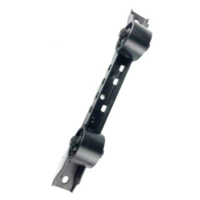 China Long Life Span Mb-951304 For Mitsubishi Pajero C43 4m40 V43 At OEM Factory High Quality Engine Mount for sale