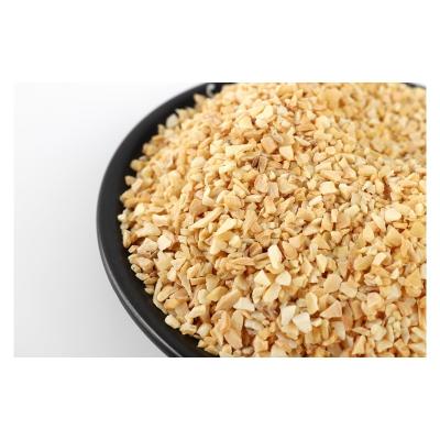 China Healthy Organic Fresh Garlic Dry Fried Garlic Crunchy Raw Granules for sale