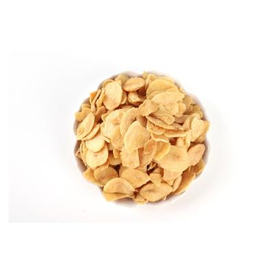 China Natural Healthy Fresh Garlic Dried Raw Materials Dehydrated Garlic Fried Garlic Flakes for sale