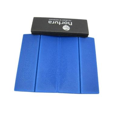 China Outdoor Moisture-Proof Waterproof and Dirt-proof Camping Pad Folding Portable Small Pad Thickened Outdoor Picnic Mat Beach Mat for sale