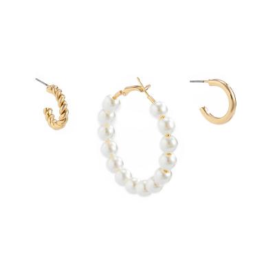 China Wholesale Natural Fashionable Gold Pearl Jewelry High Quality Alloy Circle Open Earring Set Of Earrings for sale