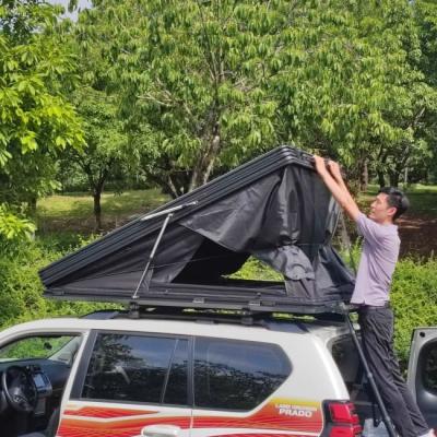 China Big Window XL Z Rooftop Tent Aluminum Double Rain Cover for sale