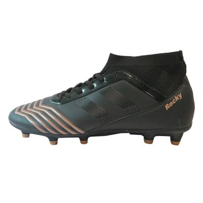 China Light Weight factory fashion men's sports soccer boots outdoor indoor football boots for sale