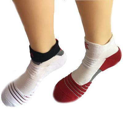 China Custom Logo White Mens Antibacterial Socks 100% Cotton No Show Sport Socks for sale